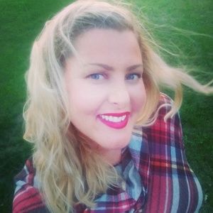 Meet your Posher, Kara